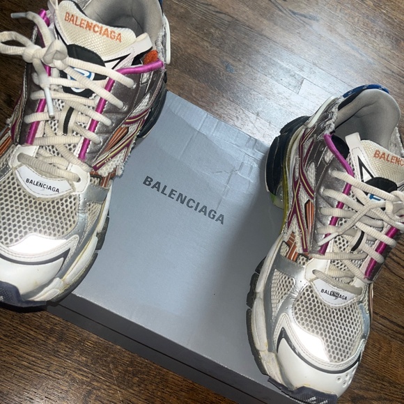 Balenciaga Runner (WITH BOX) - Picture 4 of 4